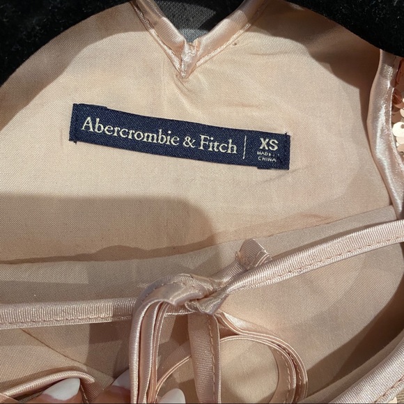 Abercrombie & Fitch Sequin Cropped Top - Picture 3 of 3